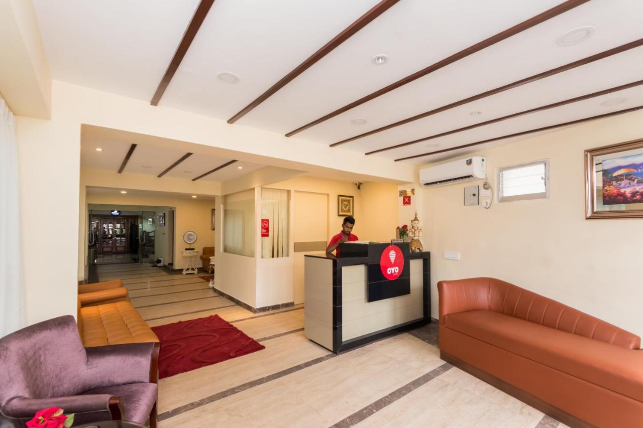 Oyo 9202 Hotel Central Courtyard Siliguri Exterior photo